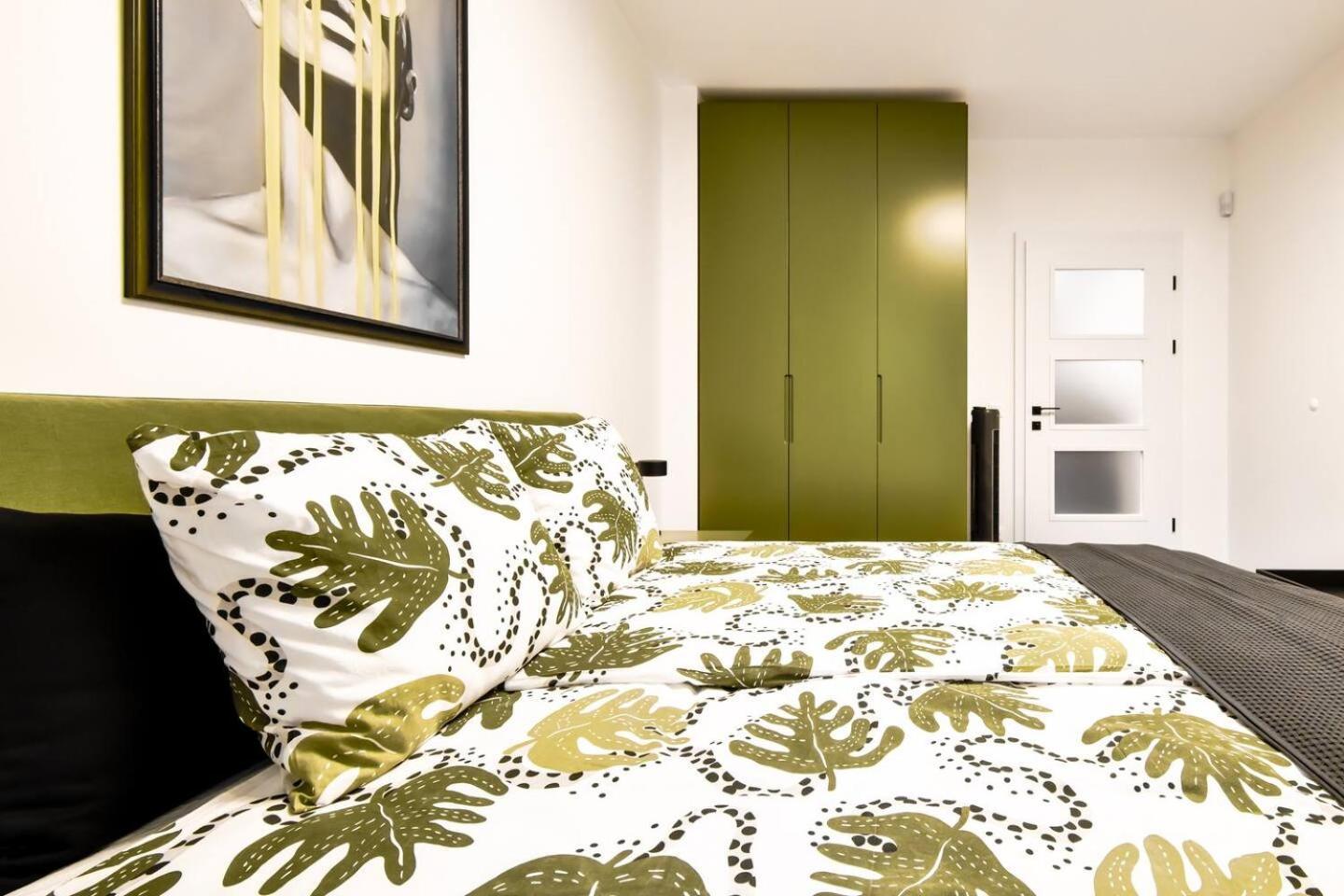 Apartemen 10 In Location Fully Equipped