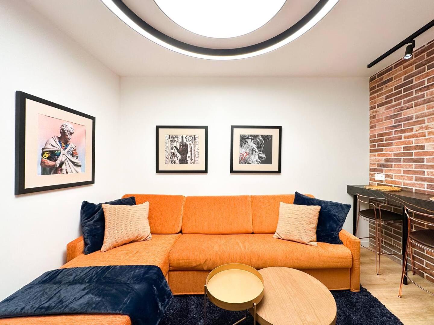 10 In Location Fully Equipped Apartemen *