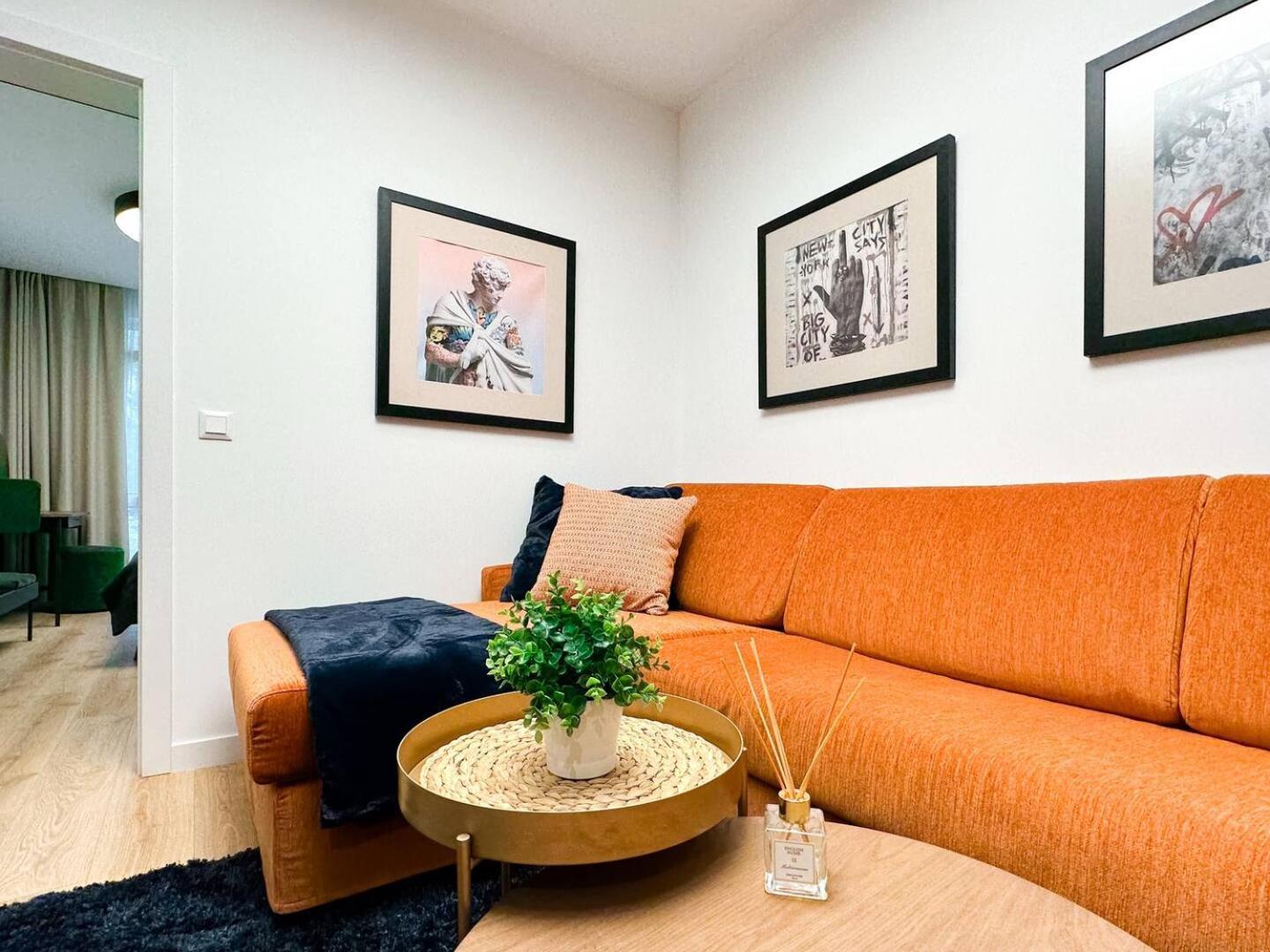 10 In Location Fully Equipped Apartemen